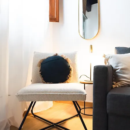 Qh Correo Viejo Apartment *