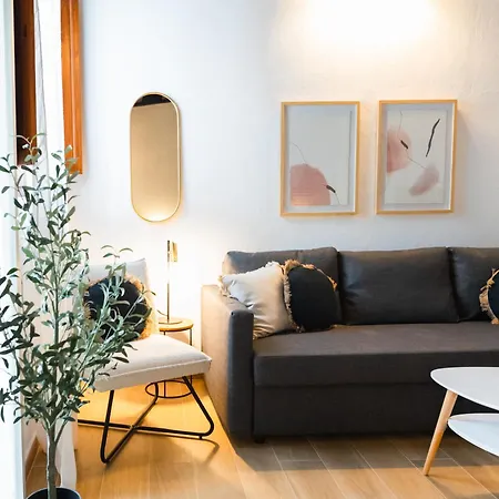 Qh Correo Viejo Apartment Granada