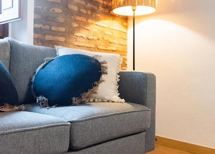 Apartamento Turístico En El Corazón De Qh Correo Viejo *