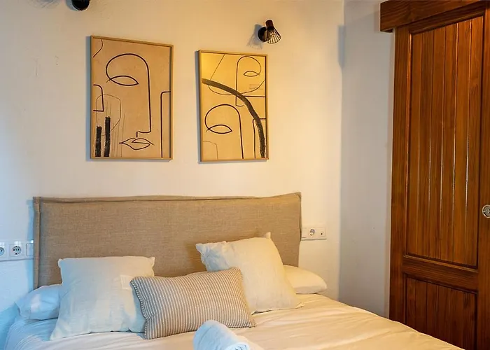 Apartamento Turístico En El Corazón De Qh Correo Viejo *