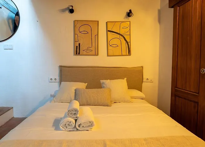 Apartamento Turístico En El Corazón De Qh Correo Viejo *